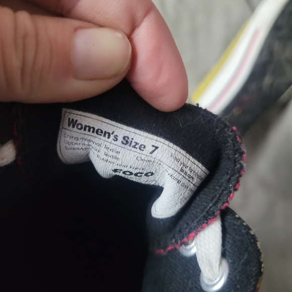 49ers NFL Women's Sneakers SIZE 7 - Picture 5 of 5